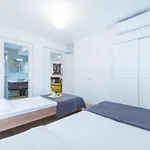 Nisha Hotell