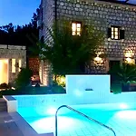 Nisha Hotell Sudurad