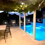 Nisha Hotell Sudurad